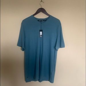 Travis Mathew shirt